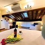 Sonia Campo De\' Fiori Apartment