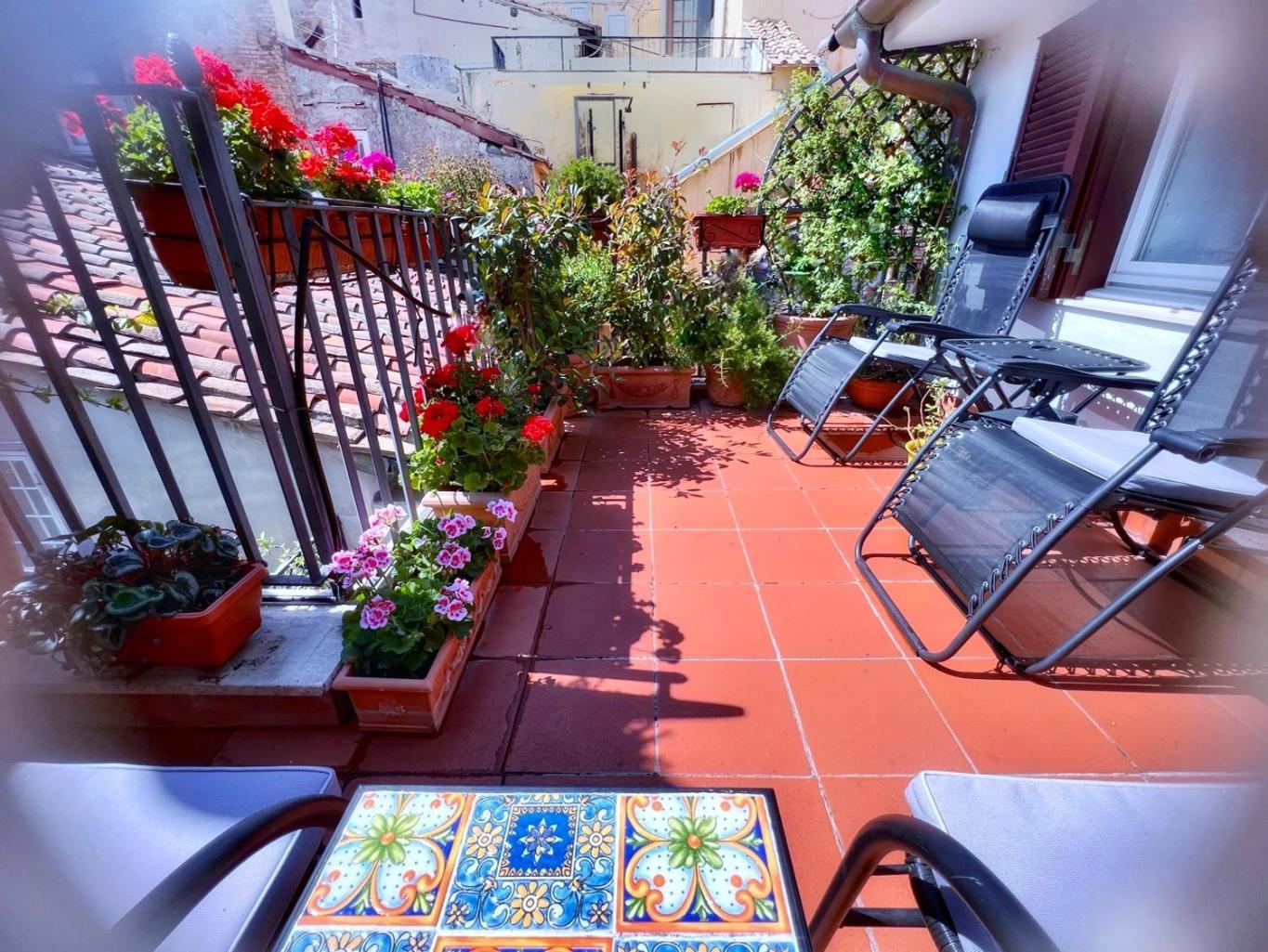 Sonia Campo De' Fiori Apartment